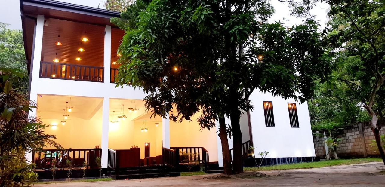 Lakmini Lodge Сігірія Екстер'єр фото